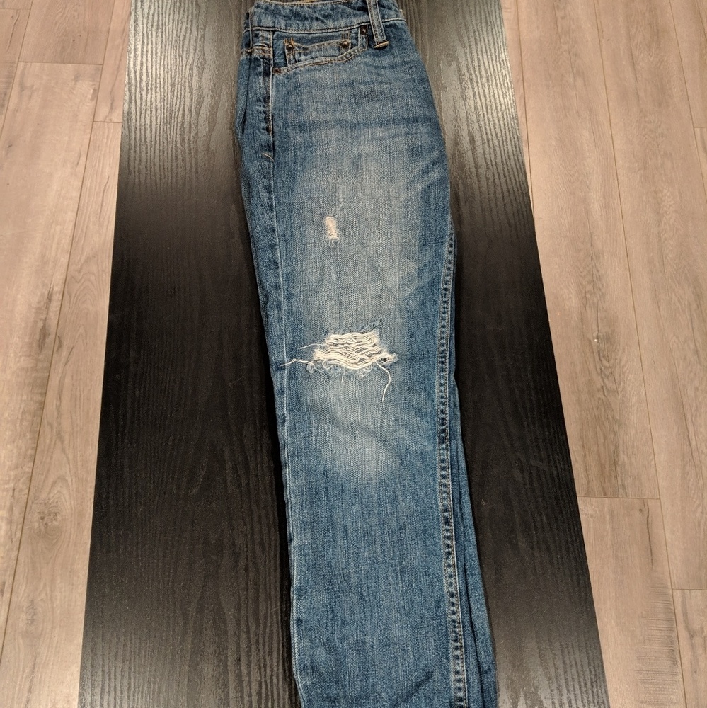 American Eagle Distressed Boyfriend Jeans